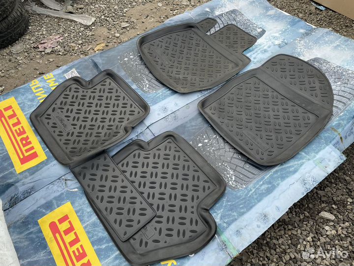 Полиуретановые коврики «Aileron” Ford Fiesta