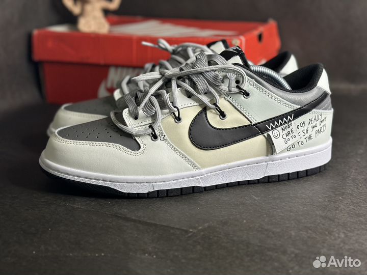 Кроссовки Nike Dunk Low White Grey Black