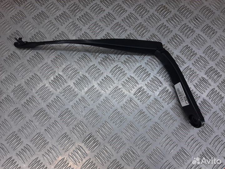 Щеткодержатель (поводок стеклоочистителя, дворник)