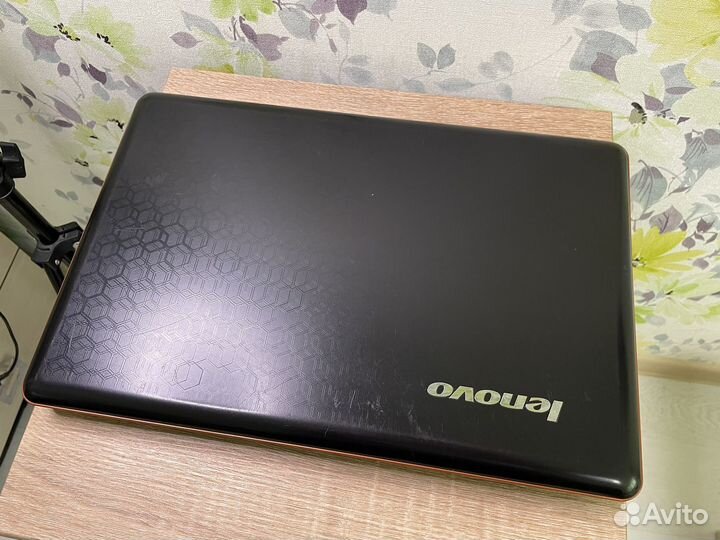 Lenovo Y550 на запчасти или ремонт