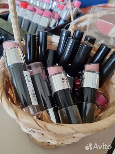 Помада для губ