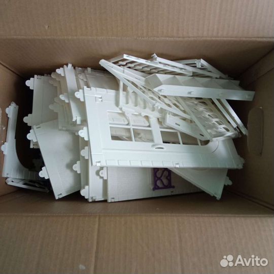 Домик кукольный