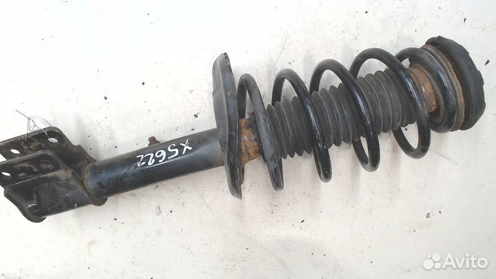 Амортизатор подвески Peugeot 3008, 2011