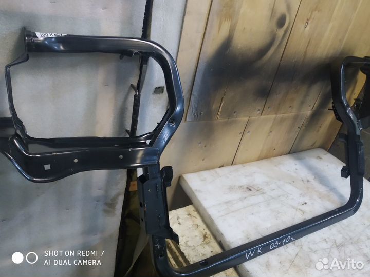 Панель передняя Jeep Grand Cherokee wk