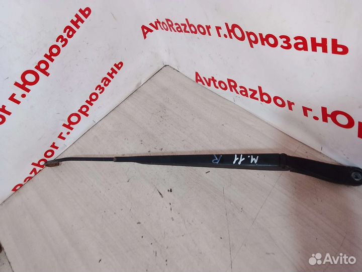 Поводок дворника chery m11