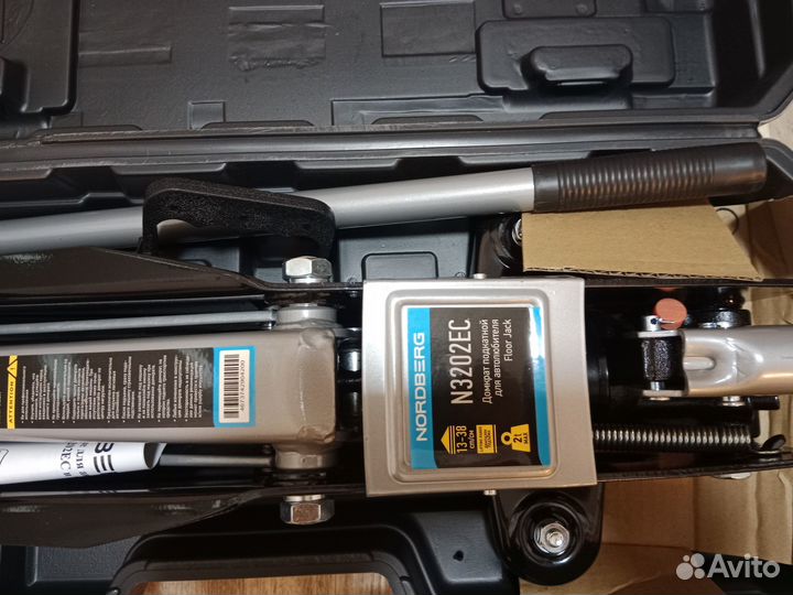 Nordberg N3202EC 2т. Подкатной домкрат