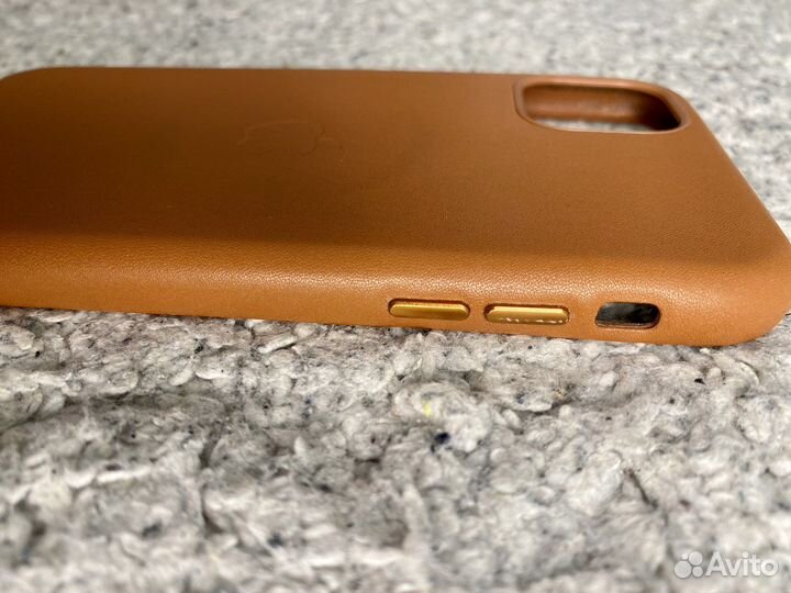 Оригинальный кожаный чехол iPhone 11