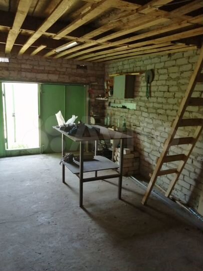 Гараж, > 30 м²