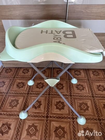 Пеленальный стол и ванночка Beaba