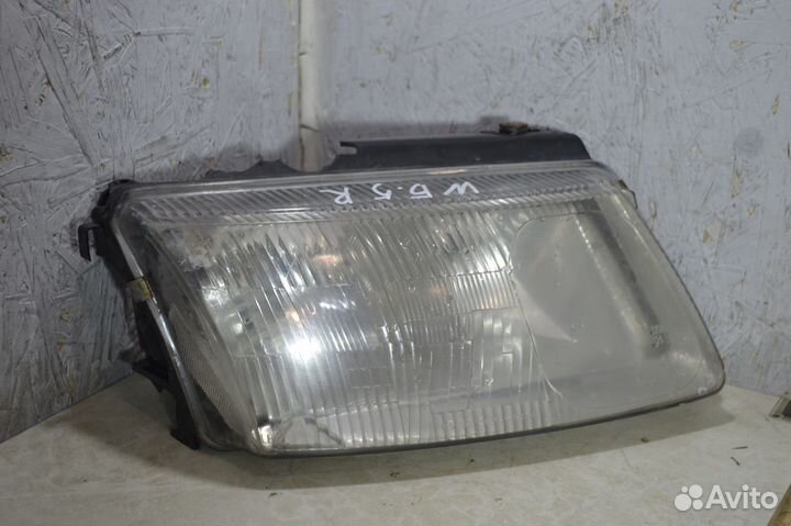 Фара передняя правая Volkswagen Passat B5