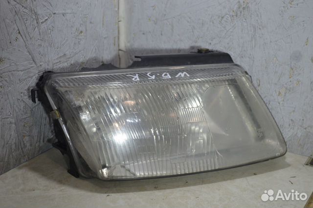 Фара передняя правая Volkswagen Passat B5