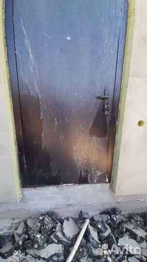 Дверь входная металлическая