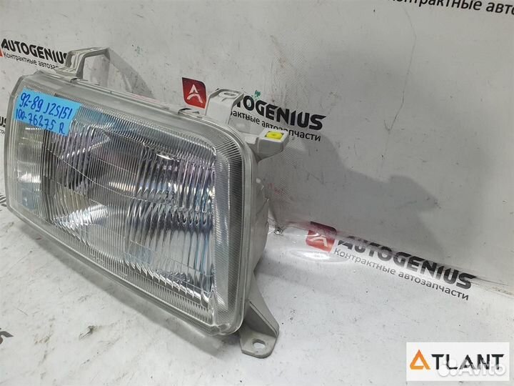 Фара передняя правая toyota crown