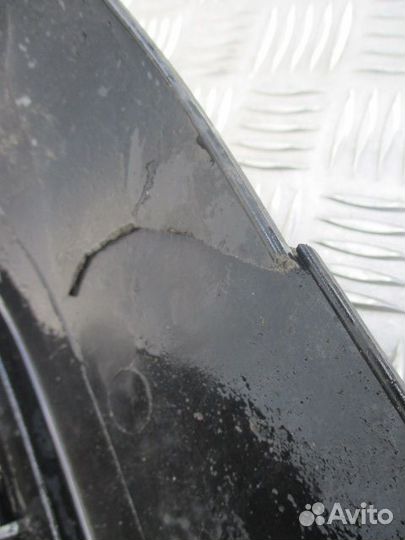 Подножка левая длинная узкая кабина на Isuzu Forwa