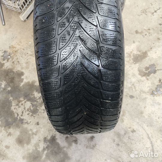 Goodyear UltraGrip Ice 2 225/50 R17 98T