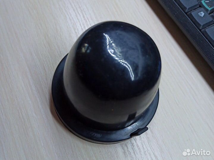 Резиновая заглушка для фар 90диам