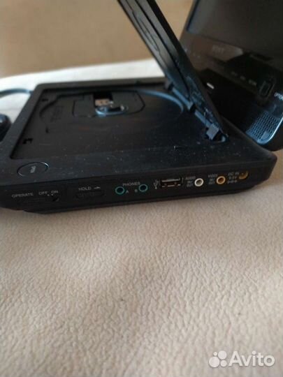 Портативный видеопроигрыватель DVP-FX950