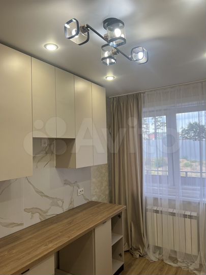 2-к. квартира, 54 м², 1/3 эт.