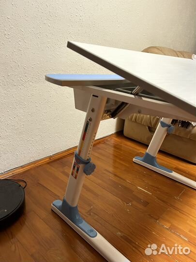 Стол письменный / парта школьная