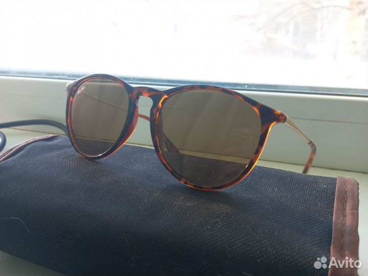 Солнечные очки женские Ray Ban