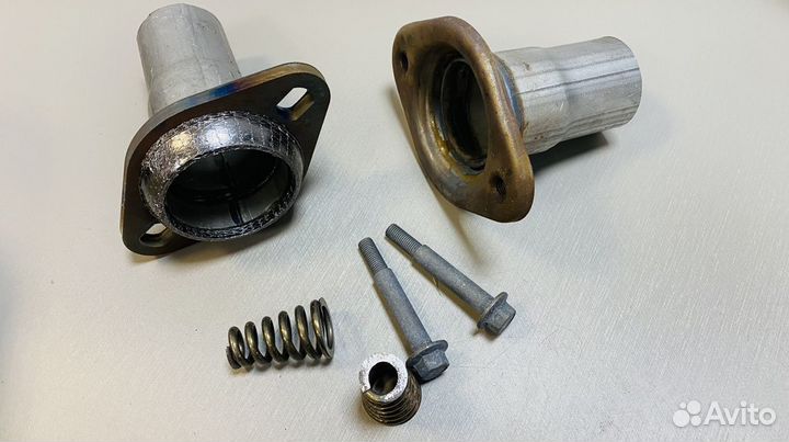 Демпферное соединение для глушителя