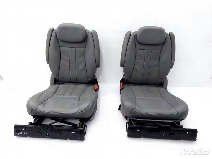 Сиденья комплект Chrysler Grand Voyager 5 RT ERB