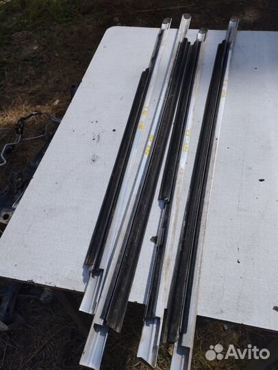 Молдинг стекла двери vоlvo 760 вольво 760, 740