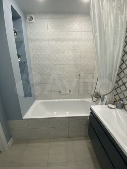 2-к. квартира, 54,4 м², 1/8 эт.