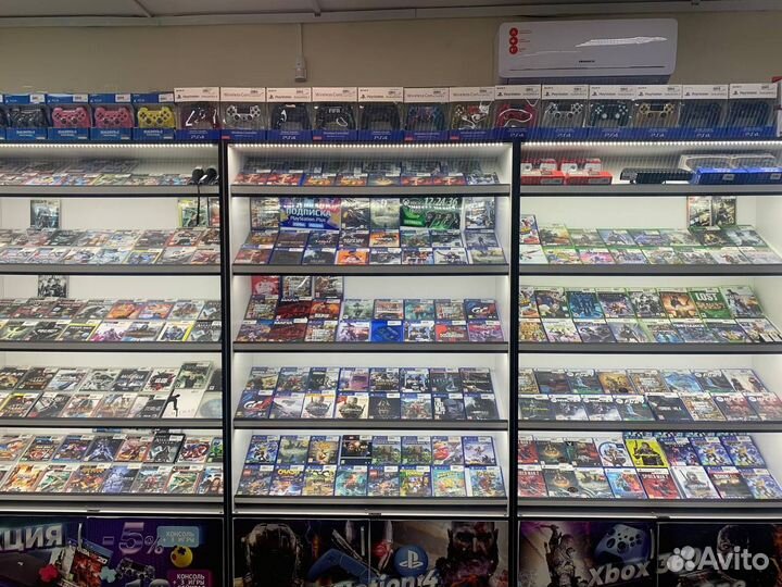 Игра Resident Evil Village (PS4) NEW