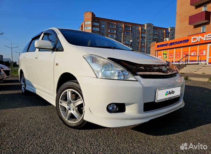 Toyota Wish, 2004