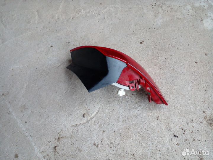 Фонарь левый наружный Opel Meriva B 2014 год