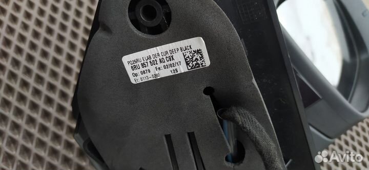 Зеркало правое Volkswagen Polo черное