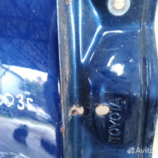 Крыло переднее правое Toyota Avensis T25