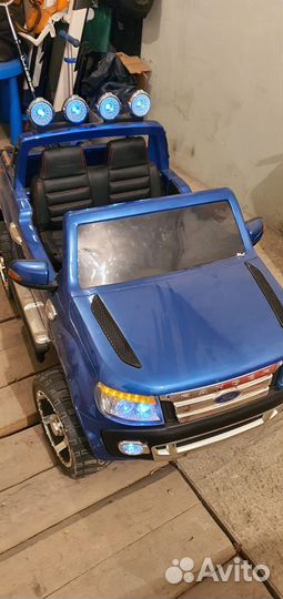 Детский электромобиль