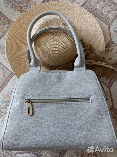 Сумка и шляпа пляжная