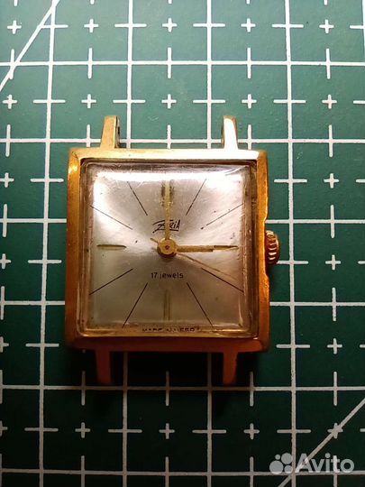 Женские часы Заря. Позолота. Au. Не на ходу