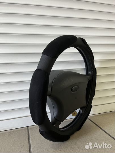 Оплетка на руль р-р М (37-39см) 6подушек/перф.кожа