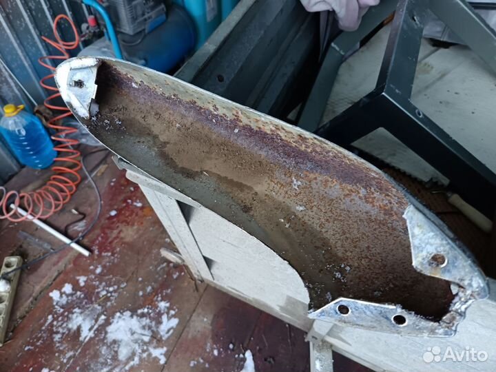 Угол (клык) бампера газ 24