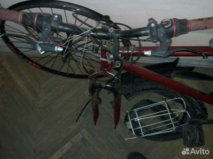 Велосипед в разобраном состоянии