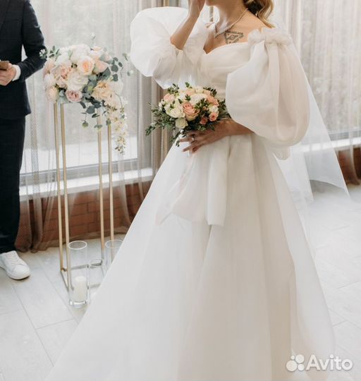 Свадебное платье (размер 42-44)