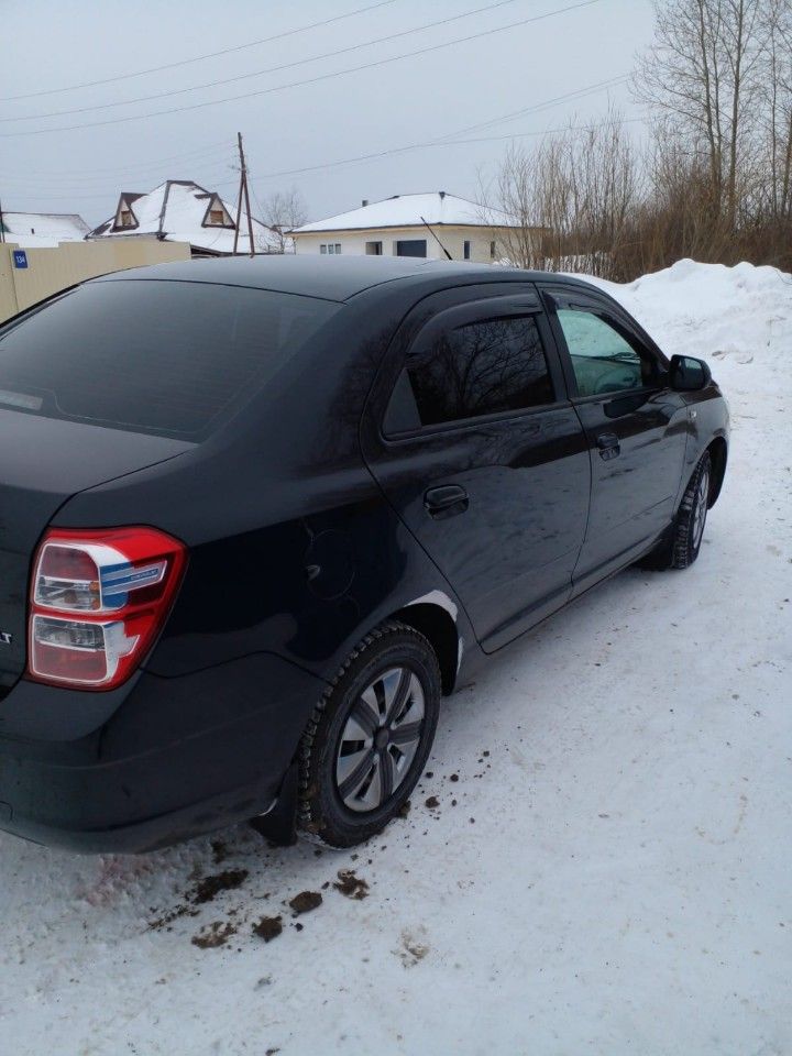 Chevrolet Cobalt: фото владельца
