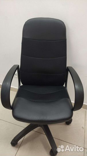 Компьютерное кресло