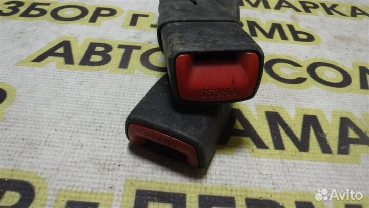 Ответная часть ремня безопасности Toyota Camry XV