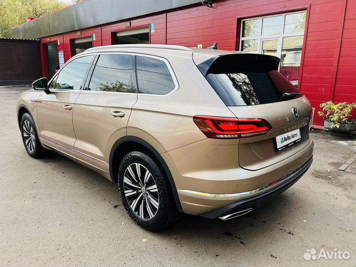 Volkswagen Touareg 3.0 AT, 2018, 120 112 км