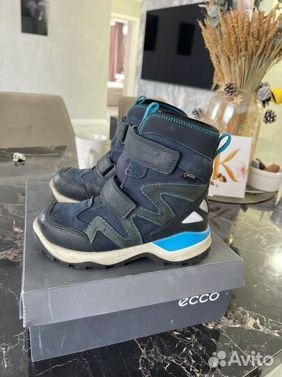 Ботинки зимние детские 30 р ecco