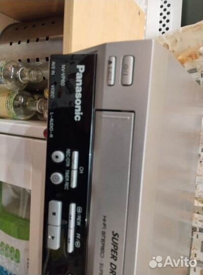 DVD-плеер/видеомагнитофон Panasonic NV-VP60EE