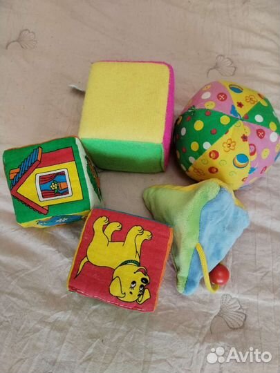 Развивающие игрушки 0+