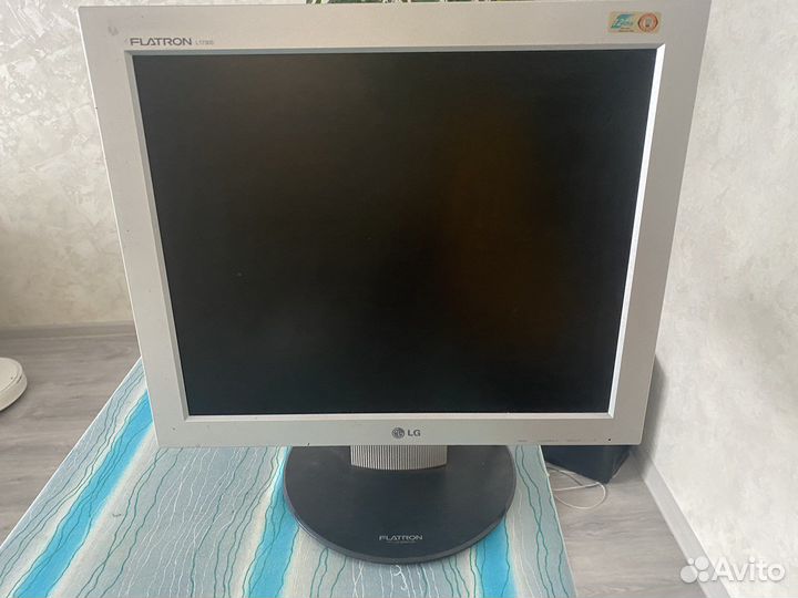 Монитор LG flatron