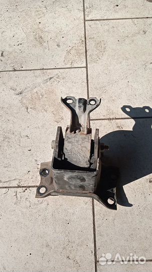 Опора подушка кпп mitsubishi asx