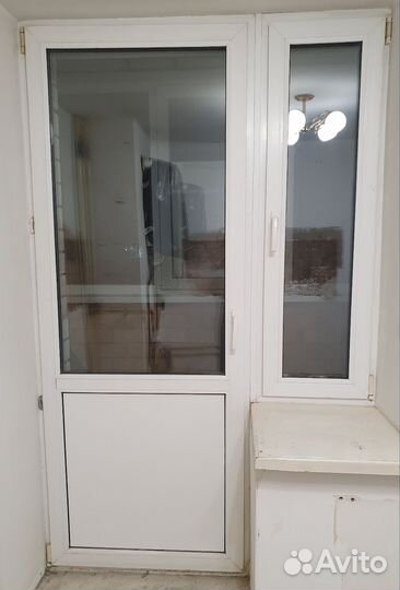 Балконная дверь с окном